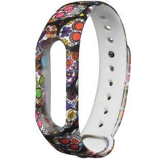 Силиконовый ремешок с рисунком для Xiaomi Mi Band 5 (Цветные черепа / Черный)