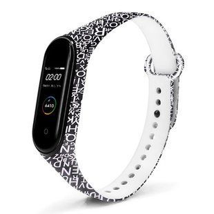 Силиконовый ремешок с рисунком для Xiaomi Mi Band 5 (Алфавит / Черный)