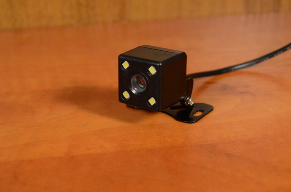 Камера заднего вида для автомобиля SmartTech A101 LED