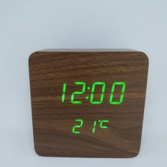 Настольные деревянные Часы VST 872 коричневое дерево (зеленая подсветка)