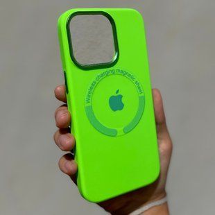 Чохол для iPhone 14 Pro Silicone Case Full (Metal Frame and Buttons) with Magsafe з металевими кнопками та рамкою Neon Green