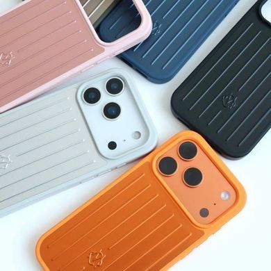 Чехол для Iphone 16 Pro Rimowa Aluminium Case Gold