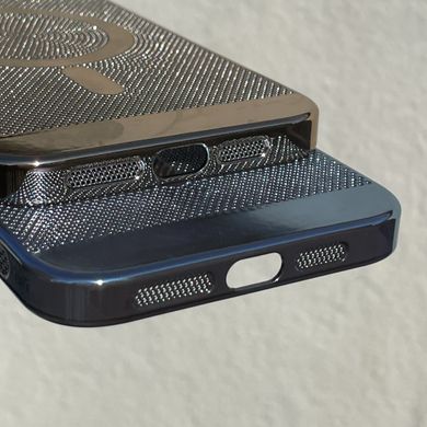 Чехол для iPhone 13 Pro Perforation MagSafe Case Gold