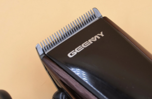 Профессиональная машинка для стрижки волос Geemy (Gm 813) от сети